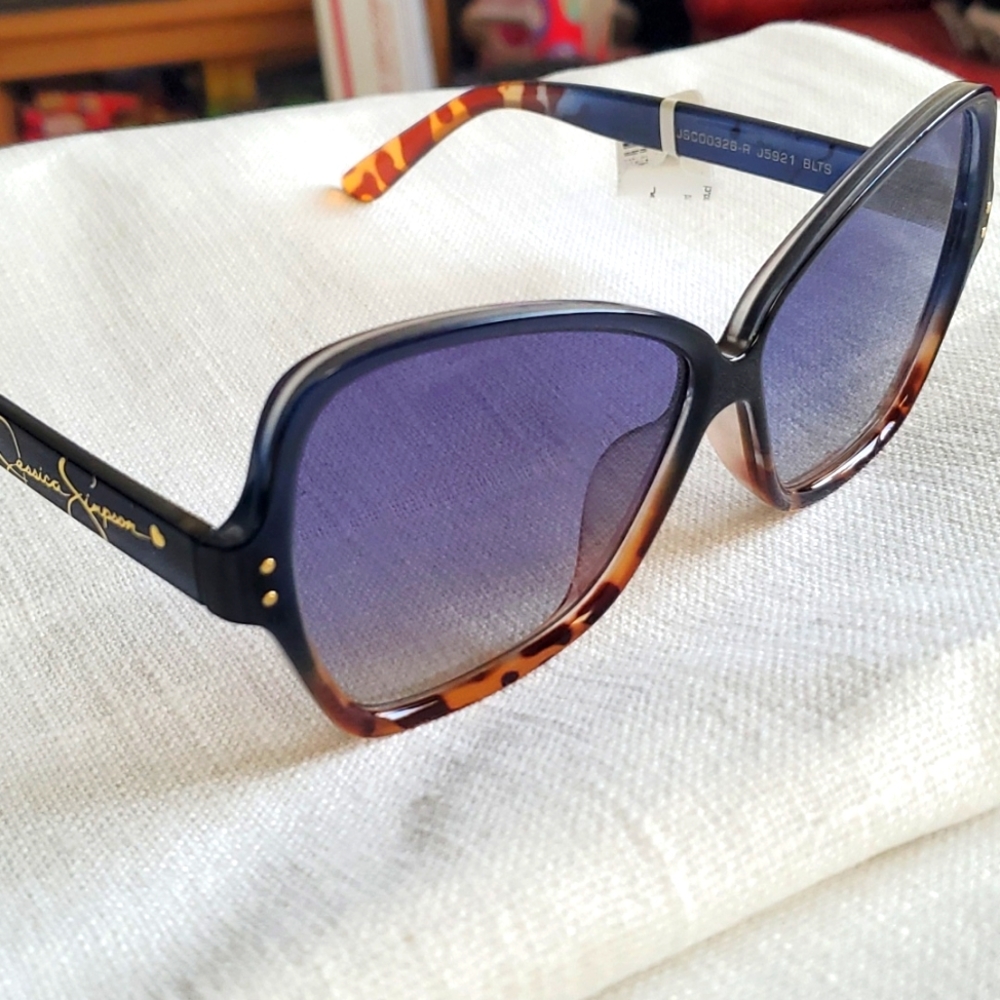 [Jessica Simpson] Ombre Turtoise Sunglasses